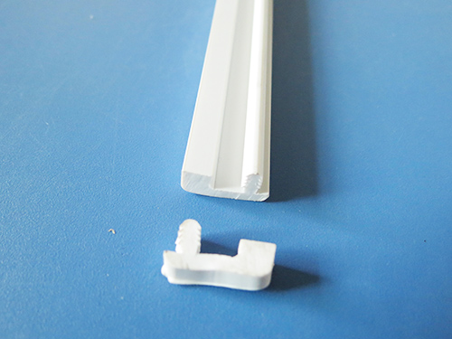 白色玻璃压条生产